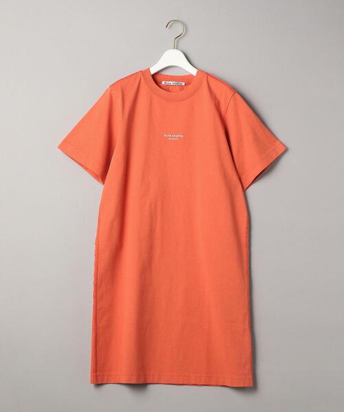Acne Studios（アクネストゥディオズ）の「＜Acne Studios＞リバースロゴショートスリーブドレスΨо（Tシャツ/カットソー・レディース・ブラック/ホワイト/レッド・SMALL）」の4枚目の写真