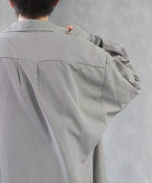 CREARE -LINO-（クレアーレリノ）の「オーバーサイズ ストライプ柄 長袖シャツ（シャツ/ブラウス・メンズ・ブラック/サックスブルー・FREE）」の9枚目の写真