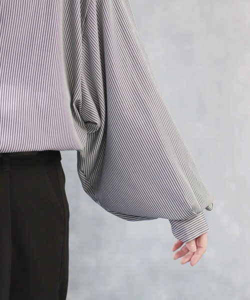 CREARE -LINO-（クレアーレリノ）の「オーバーサイズ ストライプ柄 長袖シャツ（シャツ/ブラウス・メンズ・ブラック/サックスブルー・FREE）」の12枚目の写真