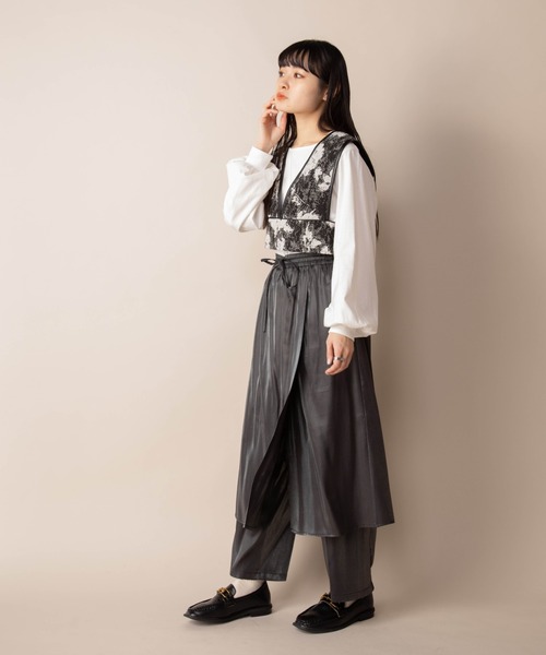 Mysa&Liina(ミーサリーナ)の「ラップスカート見えパンツ(その他パンツ・レディース・オレンジ/ブルー/ブラック/グレー系その他・M)」の18枚目の写真