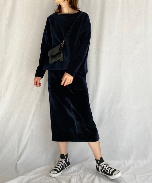 PICCIN（ピッチン）の「ベロアプルオーバー（Tシャツ/カットソー・レディース・ダークグリーン/ネイビー/モカ・M）」の21枚目の写真