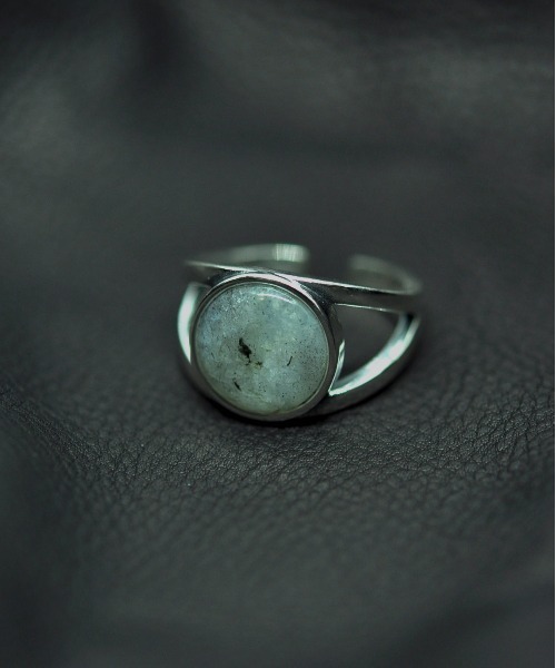 blatto（ブラット）の「【blatto 925silver】925silver サークル型ストーン　リング　フリーサイズ（リング・メンズ・その他1/その他2/その他3/その他4/その他5/その他6/その他7/その他8/その他9/その他10/その他11/その他12/その他13/その他14/その他15/その他16/その他17/その他18/その他19/その他20/その他21/その他22/その他23/その他24・FREE）」の13枚目の写真