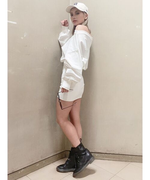 GYDA（ジェイダ）の「ドッキングオフショルスウェットワンピ（ワンピース・レディース・オフホワイト/グレー/ピンク/ベージュ・FREE）」の7枚目の写真