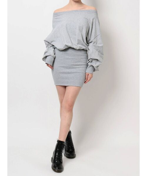 GYDA（ジェイダ）の「ドッキングオフショルスウェットワンピ（ワンピース・レディース・オフホワイト/グレー/ピンク/ベージュ・FREE）」の13枚目の写真