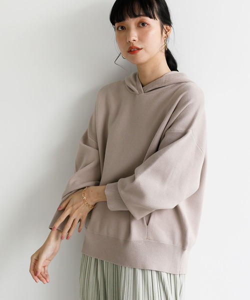 earth music&ecology（アースミュージックアンドエコロジー）の「スムースニットフーディ ＊（パーカー・レディース・ライトピンク/グレイッシュベージュ/ライトグリーン/アイボリー/ライトブラウン/ライトパープル・FREE）」の3枚目の写真