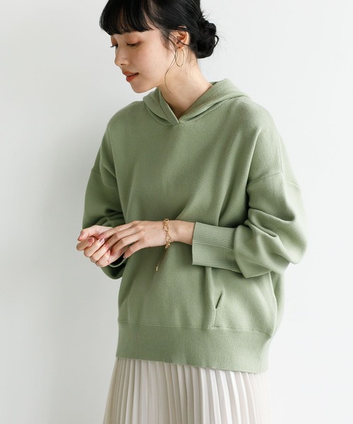 earth music&ecology（アースミュージックアンドエコロジー）の「スムースニットフーディ ＊（パーカー・レディース・ライトピンク/グレイッシュベージュ/ライトグリーン/アイボリー/ライトブラウン/ライトパープル・FREE）」の4枚目の写真