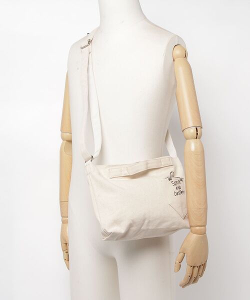 THRASHER（スラッシャー）の「THRASHER/スラッシャー Tote Shoulder S ショルダーバッグ キャンバスコットン ゴンズ（ショルダーバッグ・メンズ・ホワイト/ホワイト×レッド/ホワイト×ブラック/ホワイト×ブルー・ONE SIZE）」の7枚目の写真