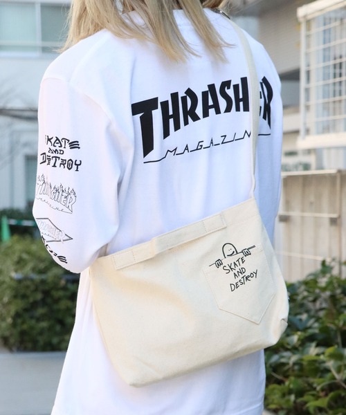 THRASHER（スラッシャー）の「THRASHER/スラッシャー Tote Shoulder S ショルダーバッグ キャンバスコットン ゴンズ（ショルダーバッグ・メンズ・ホワイト/ホワイト×レッド/ホワイト×ブラック/ホワイト×ブルー・ONE SIZE）」の9枚目の写真
