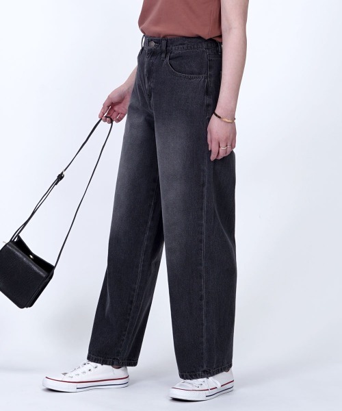 SELECT LEVERY(セレクトリベリー)の「(Emma) デニムワイドカーブドパンツ(デニムパンツ・レディース・ブルー/ネイビー/インディゴブルー/ダークグレー・MEDIUM/SMALL/LARGE/X-LARGE)」の2枚目の写真