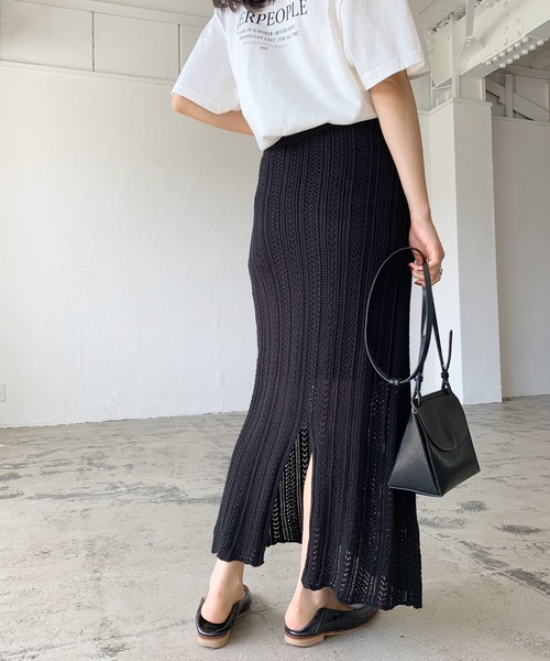 LIAN（リアン）の「透かし編みロングスカート（スカート・レディース・オフホワイト/ブルー/ブラック/イエロー/ベージュ・FREE）」の14枚目の写真