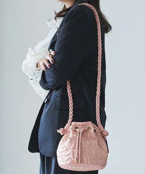 Kraso(クラソ)の「KAWAII COMPANY わたしのHAPPYをアップデートする フローラミニショルダーバッグ(ショルダーバッグ・レディース・ピンク・ONE SIZE)」の1枚目の写真