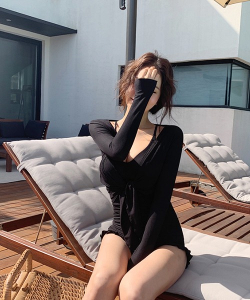 by muni:r（バイ ムニール）の「フリルムードのワンピース水着（水着・レディース・ブラック/グレー・FREE）」の5枚目の写真