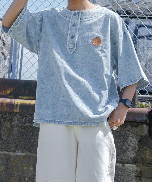 Perushu（ペルーシュ）の「レザーワッペンデニムベースボールシャツ（シャツ/ブラウス・メンズ・ブラック/サックスブルー・MEDIUM/LARGE）」の14枚目の写真