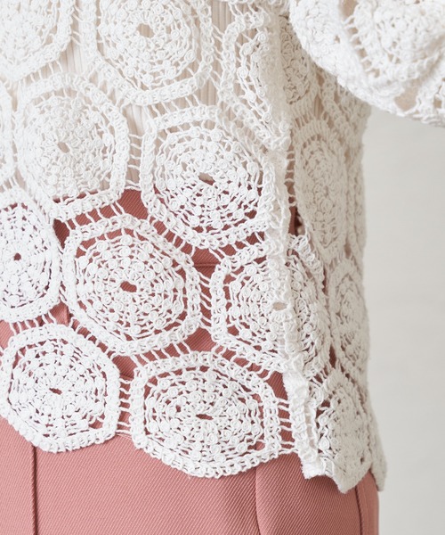 Chico（チコ）の「【新色追加】2wayかぎ針レーストップス（シャツ/ブラウス・レディース・ホワイト/パープル/ブラック/ピンク/ブラウン・FREE）」の10枚目の写真