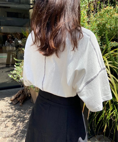 AZUL ENCANTO（アズールエンカント）の「配色ステッチチュニックTシャツ（Tシャツ/カットソー・レディース・グリーン/オフホワイト/ライトベージュ・FREE）」の6枚目の写真