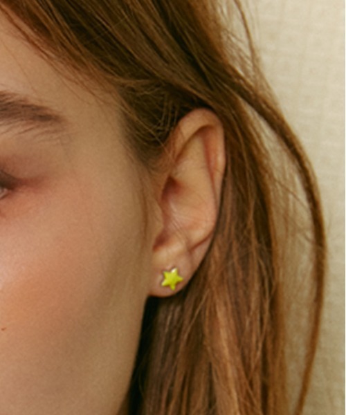VINTAGE HOLLYWOOD(ビンテージハリウッド)の「【VINTAGE HOLLYWOOD】TWINKLE LITTLE STAR POST EARRING / ヴィンテージハリウッド トゥインクル リトル スター ポスト イヤリング ピアス(ピアス(両耳用)・レディース・スカイブルー/ブラック/ピンク/ミント/レモンイエロー・FREE)」の5枚目の写真