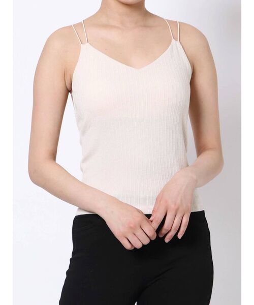 EVRIS（エヴリス）の「ダブルストラップカップインキャミ（キャミソール・レディース・ブラック/グリーン/アイボリー・FREE）」の2枚目の写真