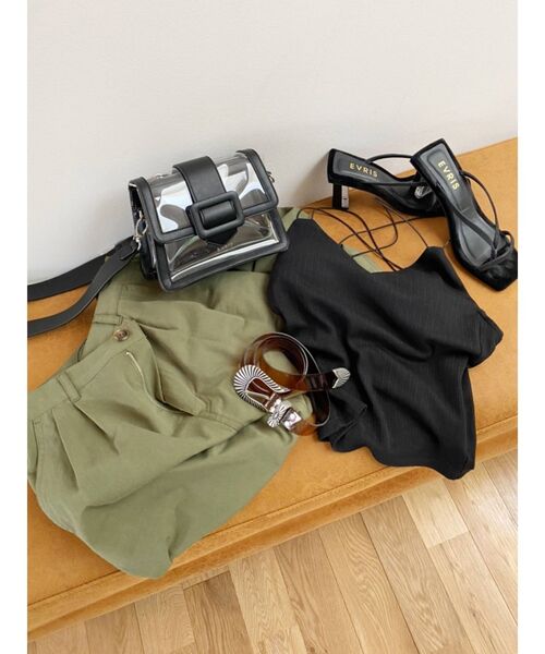 EVRIS（エヴリス）の「ダブルストラップカップインキャミ（キャミソール・レディース・ブラック/グリーン/アイボリー・FREE）」の21枚目の写真