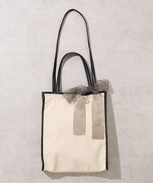 OLIVE des OLIVE（オリーブデオリーブ）の「【WEB限定】オーガンリボン付きパイピングトートバッグ（トートバッグ・レディース・ダークベージュ/ピンク/ブラック・FREE）」の2枚目の写真