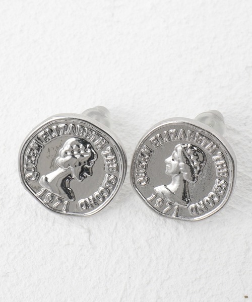 Jubilee（ジュビリー）の「肌に優しい軽量ピアス【日本製 ニッケルフリー】（ピアス（両耳用）・レディース・シルバー/シルバー系その他/シルバー系その他3/ゴールド系その他/ブルー/ゴールド系その他3/シルバー系その他4/シルバー系その他2/ゴールド/グレー/アイボリー/ピンク・FREE）」の5枚目の写真