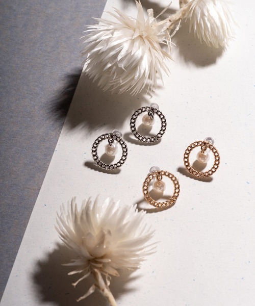 Jubilee（ジュビリー）の「肌に優しい軽量ピアス【日本製 ニッケルフリー】（ピアス（両耳用）・レディース・シルバー/シルバー系その他/シルバー系その他3/ゴールド系その他/ブルー/ゴールド系その他3/シルバー系その他4/シルバー系その他2/ゴールド/グレー/アイボリー/ピンク・FREE）」の17枚目の写真