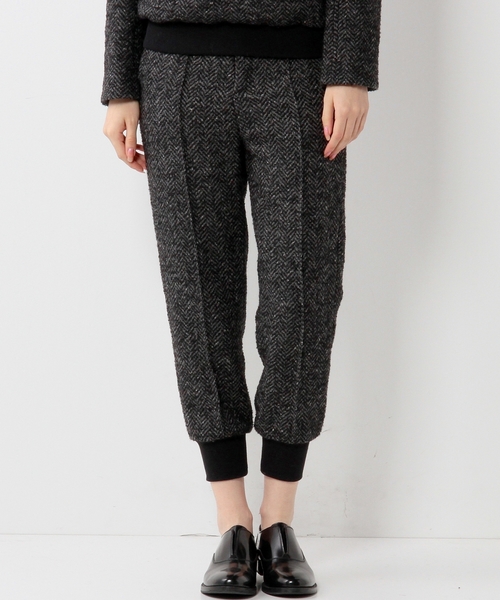 UNITED ARROWS（ユナイテッドアローズ）の「<VONDEL（ボンデル）>TWEED タックパンツ ◆（その他パンツ・レディース・ライトグレー/ダークグレー・フリー）」の2枚目の写真