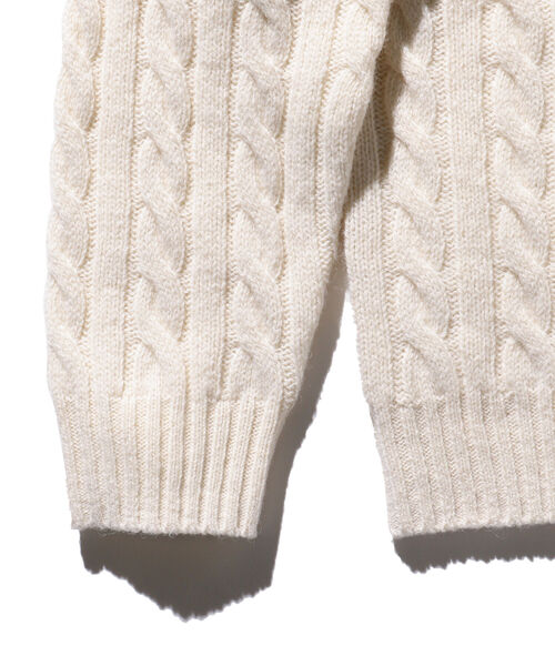 BEAMS PLUS（ビームスプラス）の「BEAMS PLUS / 5ゲージ ケーブル クルーネック ニット（ニット/セーター・メンズ・ホワイト/ブラック/ネイビー/ブラウン/グレー/オリーブ・SMALL/MEDIUM/LARGE/X-LARGE）」の20枚目の写真