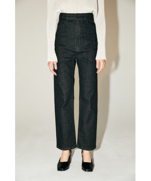 M_（エムアンダーバー）の「【M_】HW STRETCH STRAIGHT（デニムパンツ・レディース・アイボリー/ブラック・24inch/25inch/26inch/27inch）」の14枚目の写真