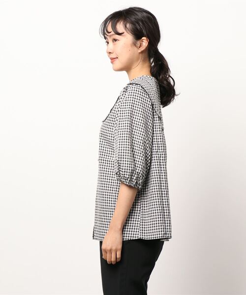 ehka sopo（エヘカソポ）の「ギンガムチェック／無地スカラップ衿ブラウス（シャツ/ブラウス・レディース・ブラック/ブラウン/オフホワイト/イエロー・ﾌﾘ-）」の5枚目の写真