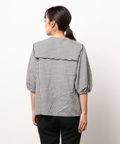 ehka sopo（エヘカソポ）の「ギンガムチェック／無地スカラップ衿ブラウス（シャツ/ブラウス・レディース・ブラック/ブラウン/オフホワイト/イエロー・ﾌﾘ-）」の6枚目の写真