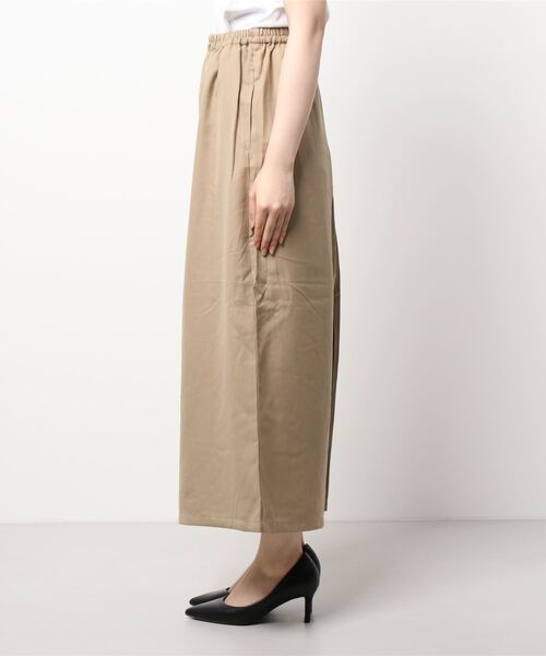 Samansa Mos2 blue(サマンサモスモスブルー)の「タックフレアパンツ(その他パンツ・レディース・ブラック/カーキ/ブラウン/ベージュ・フリ-)」の8枚目の写真