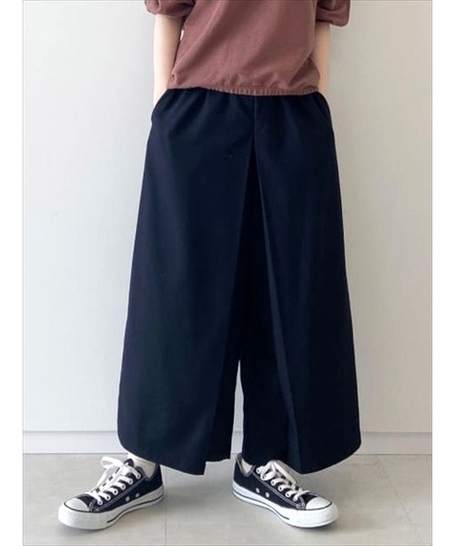 Samansa Mos2 blue(サマンサモスモスブルー)の「タックフレアパンツ(その他パンツ・レディース・ブラック/カーキ/ブラウン/ベージュ・フリ-)」の2枚目の写真