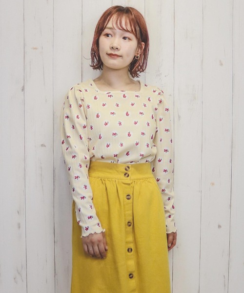 Hamble by Par Avion（ハンブルバイパラビオン）の「フラワーリブトップス（Tシャツ/カットソー・レディース・アイボリー/ブラック・ONESIZE）」の2枚目の写真