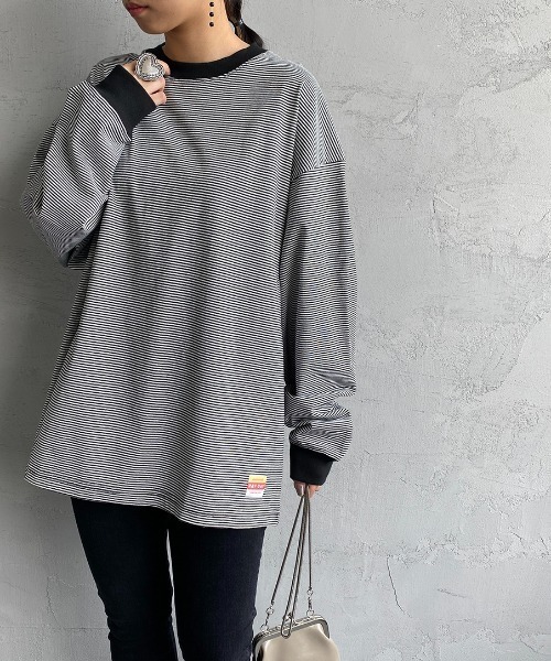PAYDAY（ペイデイ）の「[PAY DAY/ペイデイ] 別注リンガーボーダービッグロングリーブTシャツ（Tシャツ/カットソー・レディース・ブラック系/グレー系/レッド系・S/M/L）」の2枚目の写真
