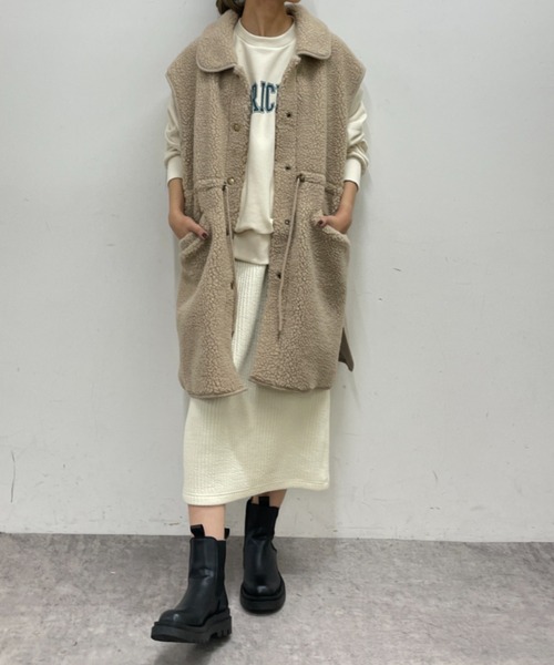 BONbazaar(ボンバザール)の「ボアBIGベスト(ベスト・レディース・ベージュ/モカ・FREE)」の11枚目の写真