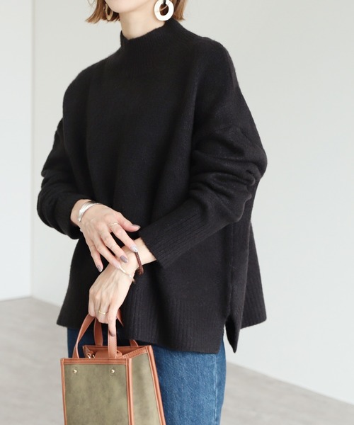 reca（レカ）の「ビッグシルエットタートルニットプルオーバー（ニット/セーター・レディース・オートミール/ベージュ/ブラック・M）」の2枚目の写真