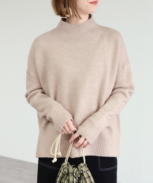 reca（レカ）の「ビッグシルエットタートルニットプルオーバー（ニット/セーター・レディース・オートミール/ベージュ/ブラック・M）」の8枚目の写真