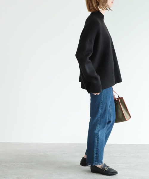 reca（レカ）の「ビッグシルエットタートルニットプルオーバー（ニット/セーター・レディース・オートミール/ベージュ/ブラック・M）」の16枚目の写真