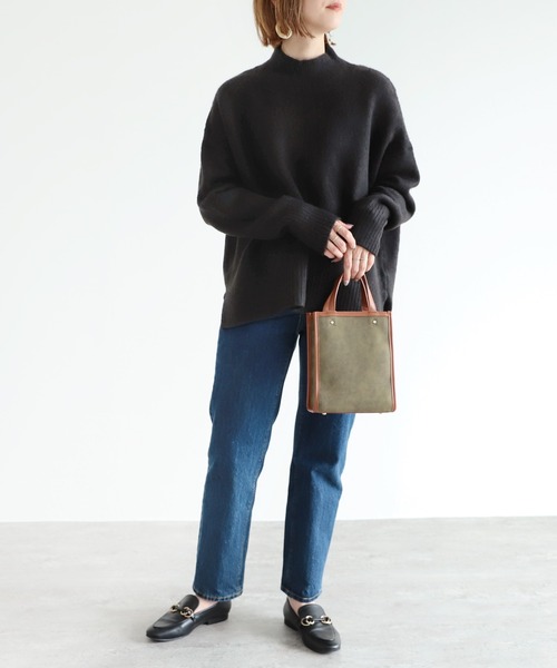 reca（レカ）の「ビッグシルエットタートルニットプルオーバー（ニット/セーター・レディース・オートミール/ベージュ/ブラック・M）」の17枚目の写真