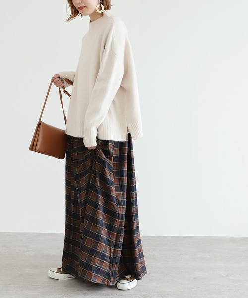 reca（レカ）の「ビッグシルエットタートルニットプルオーバー（ニット/セーター・レディース・オートミール/ベージュ/ブラック・M）」の22枚目の写真