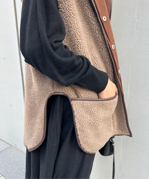 StyleSea(スタイルシー)の「ボアフーディーオーバーベスト(その他アウター・レディース・ダークブラウン/ブラウン/アイボリー/モカ・FREE)」の7枚目の写真