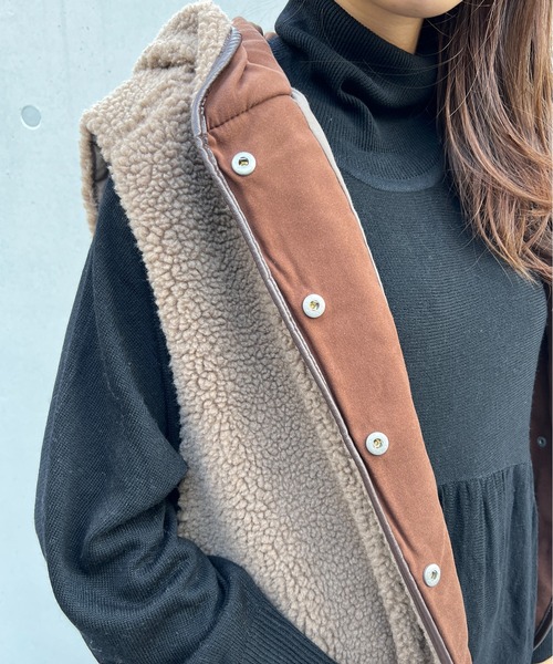 StyleSea(スタイルシー)の「ボアフーディーオーバーベスト(その他アウター・レディース・ダークブラウン/ブラウン/アイボリー/モカ・FREE)」の8枚目の写真