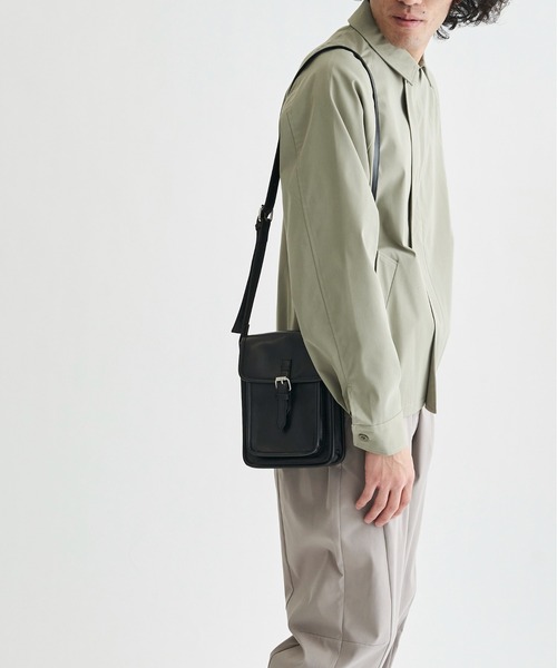 CPCM(シーピーシーエム)の「ベルト止ビンテージレザーバッグ(ショルダーバッグ・レディース・ブラック/アイボリー・FREE)」の9枚目の写真