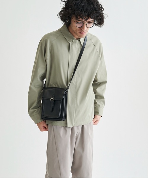 CPCM(シーピーシーエム)の「ベルト止ビンテージレザーバッグ(ショルダーバッグ・レディース・ブラック/アイボリー・FREE)」の10枚目の写真