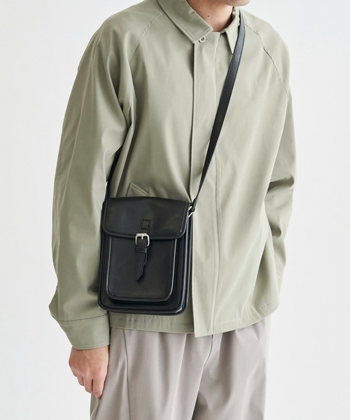 CPCM(シーピーシーエム)の「ベルト止ビンテージレザーバッグ(ショルダーバッグ・レディース・ブラック/アイボリー・FREE)」の12枚目の写真