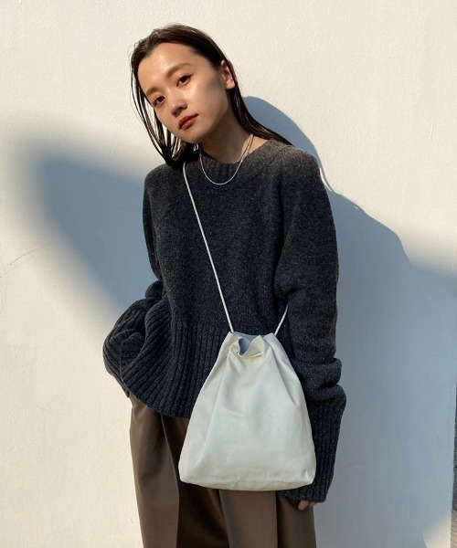 TODAYFUL（トゥデイフル）の「フリルヘムニット（ニット/セーター・レディース・チャコールグレー/ナチュラル・FREE）」の3枚目の写真