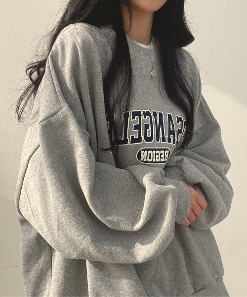 Diosfront（ディオスフロント）の「オーバーシルエットボリュームスリーブ裏起毛トレーナー（スウェット・レディース・ライトグレー/ネイビー/グレー・FREE）」の6枚目の写真