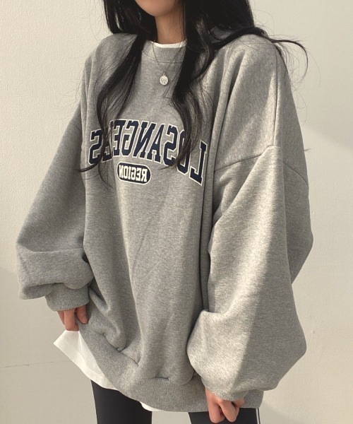 Diosfront（ディオスフロント）の「オーバーシルエットボリュームスリーブ裏起毛トレーナー（スウェット・レディース・ライトグレー/ネイビー/グレー・FREE）」の8枚目の写真