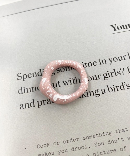 casita(RETRO GIRL)（カシータ）の「リング（リング・レディース・オフホワイト/クリア/ホワイト系その他/ピンク/ブルー・FREE）」の4枚目の写真