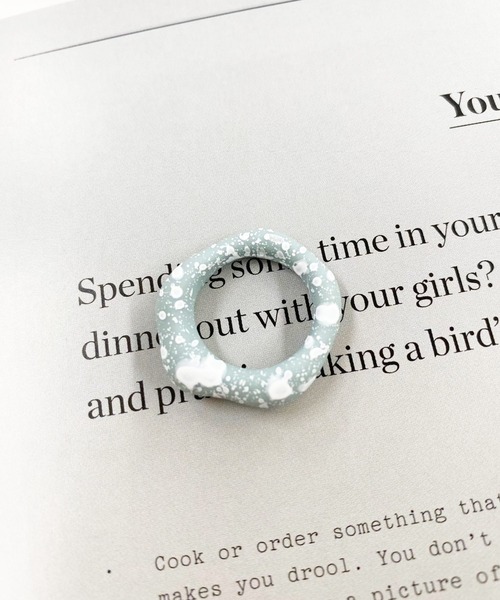 casita(RETRO GIRL)（カシータ）の「リング（リング・レディース・オフホワイト/クリア/ホワイト系その他/ピンク/ブルー・FREE）」の3枚目の写真